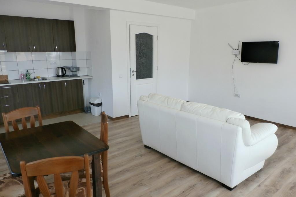 Aleksandrovo Apartments ภายนอก รูปภาพ